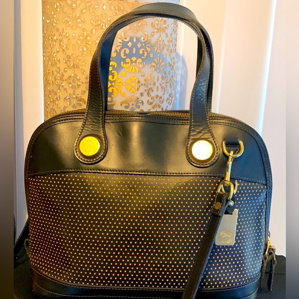 👜Beautiful vintage Dooney and Bourke Cabriolet satchel